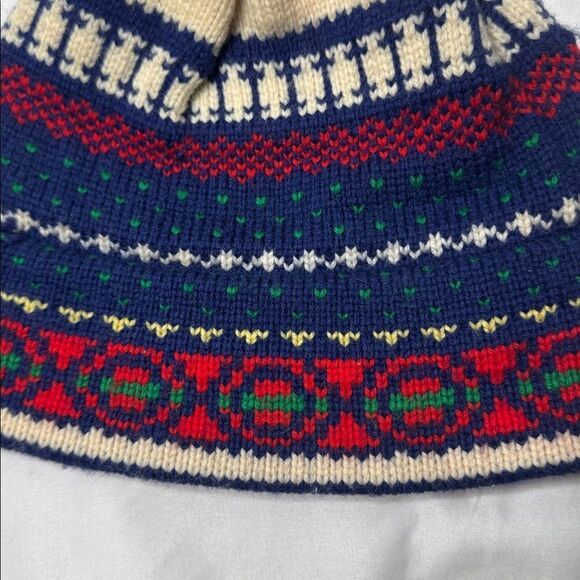 Vintage L.Quest Smith 1970’s 100% Wool Pom Pom Hat. main image 8